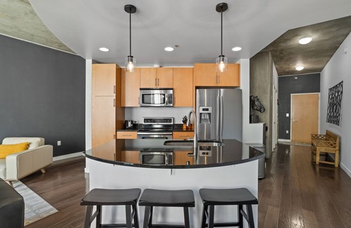 Downtown Denver Condo | Downtown Denver High-Rise with Pool: SPIRE 1204