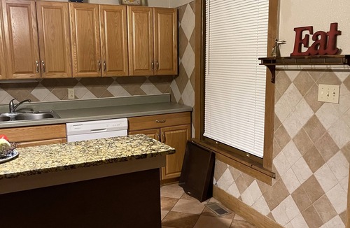 Sherman Hill Apartment | Downtown Des Moines