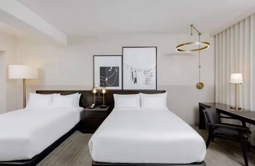 Downtown Des Moines Hotel | Downtown Des Moines Iconic Hotel Offering Timeless Charm and Comfort - 2 Units