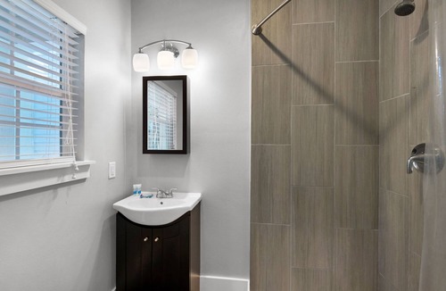 South Pensacola House | Downtown Dreams with Bicycles Included!