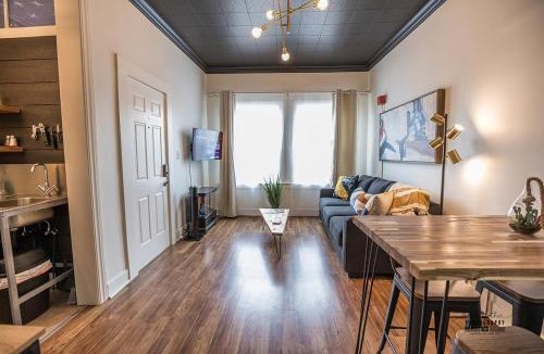 Downtown Apartment | Downtown Dwelling 1612