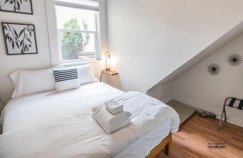 Downtown Apartment | Downtown Dwelling 1616