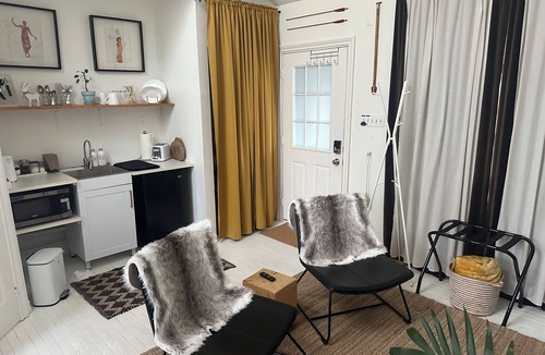 Elora Apartment | Downtown Elora Private Getaway - Lofty Haven
