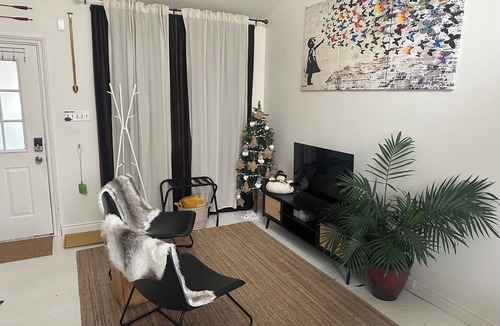 Elora Apartment | Downtown Elora Private Getaway - Lofty Haven
