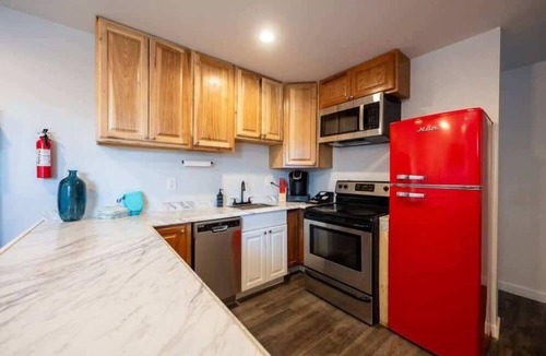Indianapolis House | Downtown Escape, Cozy & Private