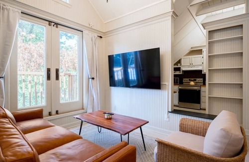 Fairhope House | Downtown Fairhope Loft