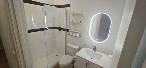 Downtown Halifax Apartment | Downtown Gem, Perfect for Families & Groups, AC, Unit 401