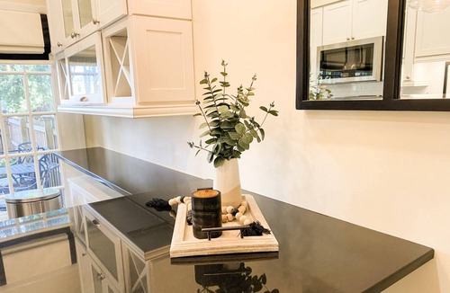 Historic District House | Downtown Gem! Stay in a Historic Carriage House Steps from Main Street, City Dock & USNA
