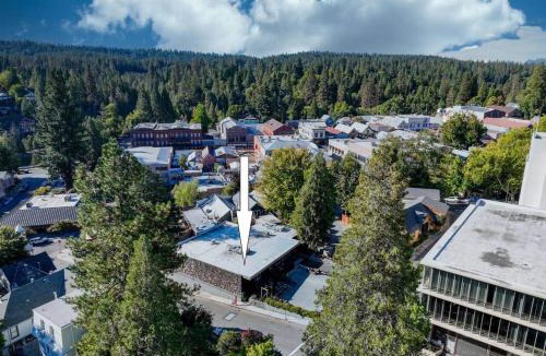 Nevada City House | Downtown Gold Mine