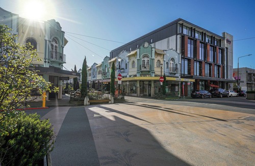 Christchurch City Centre Cottage | Downtown Haven - Christchurch Holiday Apartment
