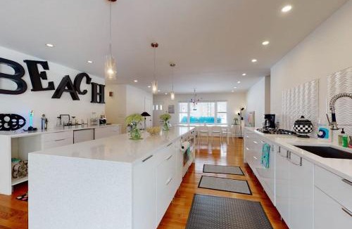 New Buffalo House | Downtown Hideaway