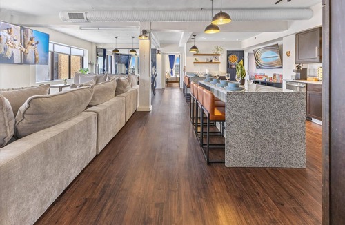 Wholesale District Apartment | Downtown Indy Double Unit Penthouse Near ICC