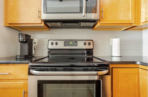 Wholesale District Apartment | Downtown Indy Luxury 1BR Perfect Central Location
