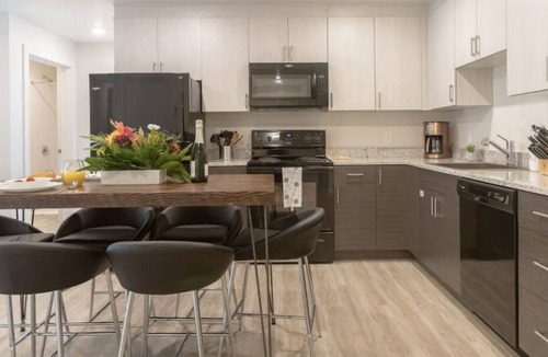 Jackson Apartment | Downtown Jackson Hole. Walk to Everything. Modern 3 Bedroom.