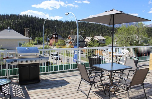 Jasper Hotel | Downtown Jasper Suite Beautiful Views