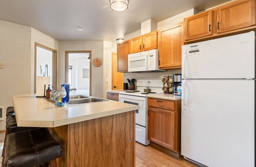 Kalispell Apartment | Downtown Kalispell Condo Near Glacier & Whitefish