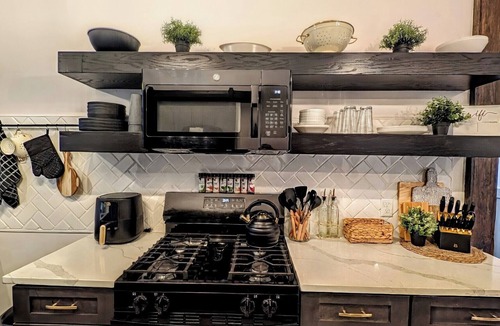 Franklin Apartment | Downtown Loft apartment! Cozy,modern but yet with historical charm!