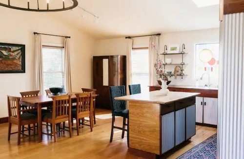 Cookeville House | Downtown Luxe Modern Home