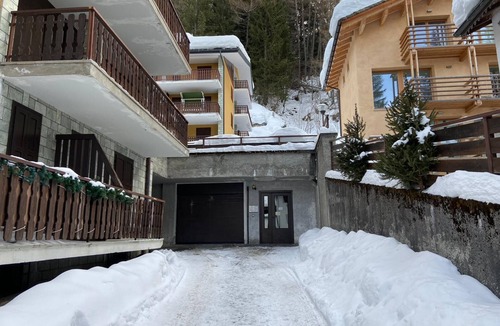 Valtellina Apartment | - Downtown Madesimo-