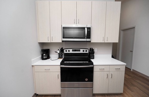 Westown Hotel | Downtown Milwaukee 2BR – 5 Min Walk to RiverWalk