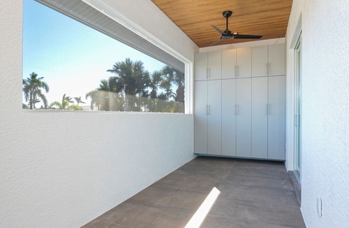 Royal Harbor Condo | Downtown Naples - 2022 Construction, Close to Beaches, 2-bed Waterfront Condo