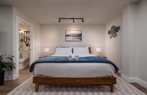 Downtown Anchorage Apartment | Downtown Nordic Studio - King Bed - Walkable