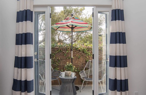 Laguna Cottage | Downtown! OAKtree Cottage - Private Retreat in Santa Barbara