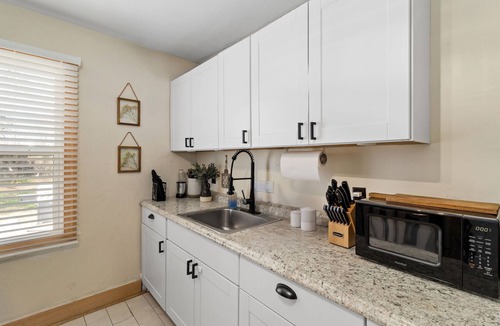 Chattanooga House | Downtown Oasis Walk to UTC, Zoo & Erlanger Pets