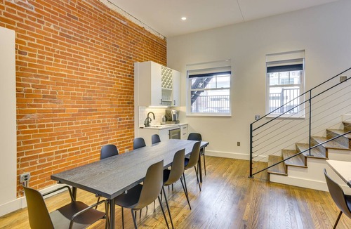 Downtown Omaha Condo | Downtown Omaha Getaway w/ Deck & Gas Grill!
