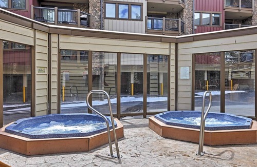 Peak 9 Condo | Downtown & Slope-side Retreat off 4'Oclock Road and walk to everything!