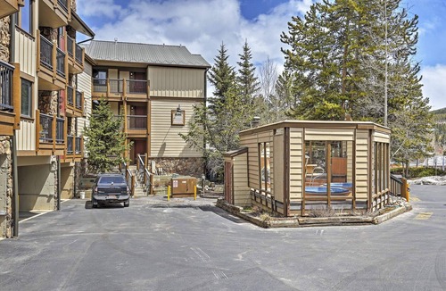 Peak 9 Condo | Downtown & Slope-side Retreat off 4'Oclock Road and walk to everything!