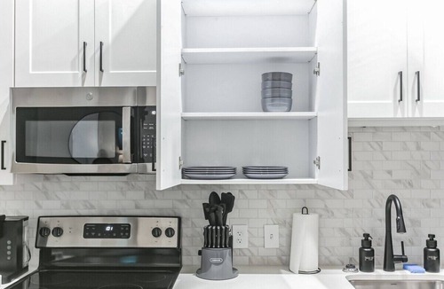 Downtown Cincinnati Apartment | Downtown Stroll to the Bengals