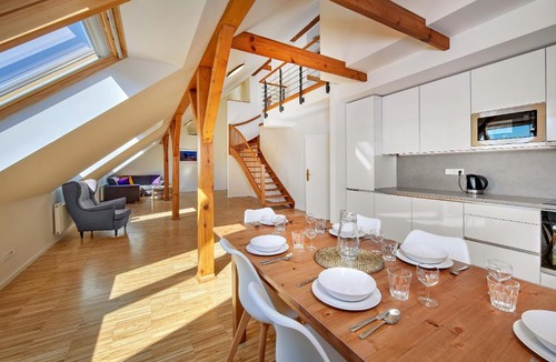 Vrsovice Apartment | Downtown Suites Kodanska