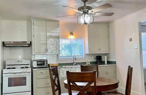 Sonora House | Downtown Updated Craftsman, Pet Friendly