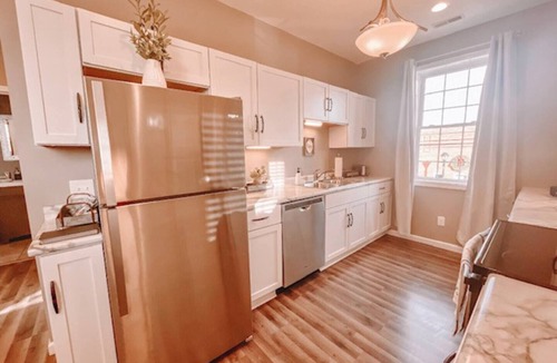 Beaver Dam Apartment | Downtown Upscale Apartment 1bdrm