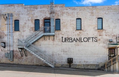 Perryville Apartment | Downtown Urban Loft above Restaurants