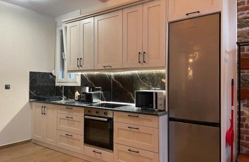 Chios Town Apartment | Downtown ViAlla