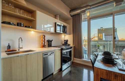 Connaught Apartment | Downtown Views | Boutique Luxury Suite + Workspace