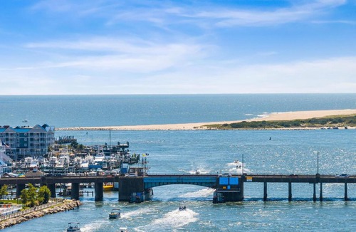 Ocean City House | Downtown Villa near Boardwalk and Beach
