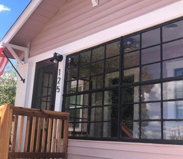 Williams House | Downtown Williams, walk everywhere, remodeled