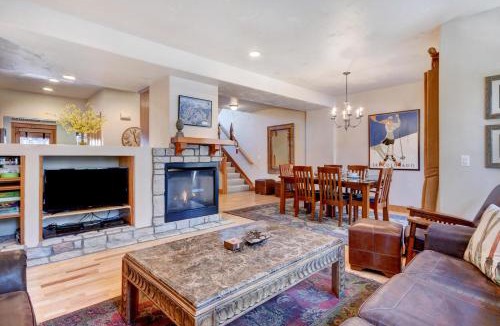 Winter Park House | Downtown WP Villa 206 I Private Hot Tub I Views I Activity Program