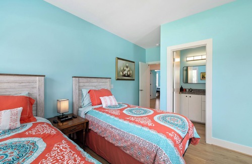 Manning Bed & Breakfast | Doyles B and B at Players course LLC