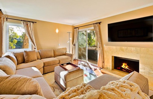 Monarch Beach Apartment | DP-16 - Ritz Pointe Condo Two-Bedroom Apartment