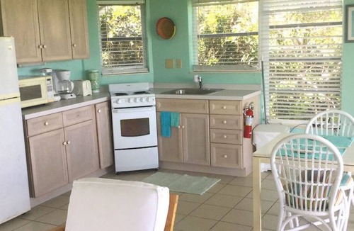 Conch Bar Villa | Dragon Cay Resort