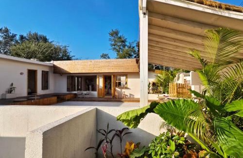 Wanning House | Dragon Fruit Surf Inn