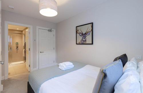 West End Apartment | Dragon Suites - Edinburgh City Centre 2 Bed Apartment