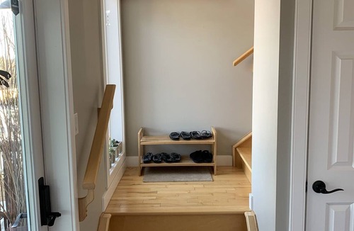 Sherwood Park House | Dragonfly Inn, Loft Suite with private entrance.