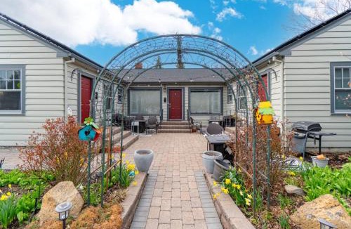 Old Bend House | Drake Cottage 307