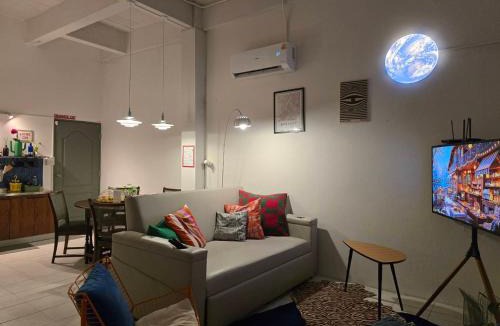 Saphan Sung House | Dramatic Exit Bangkok - Cozy Loft House near Suvarnabhumi Airport