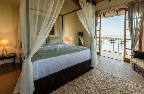 Playa Tortuga Cabin | Dramatic Ocean View And Exclusive Island Beach - Ocean View Suite #5